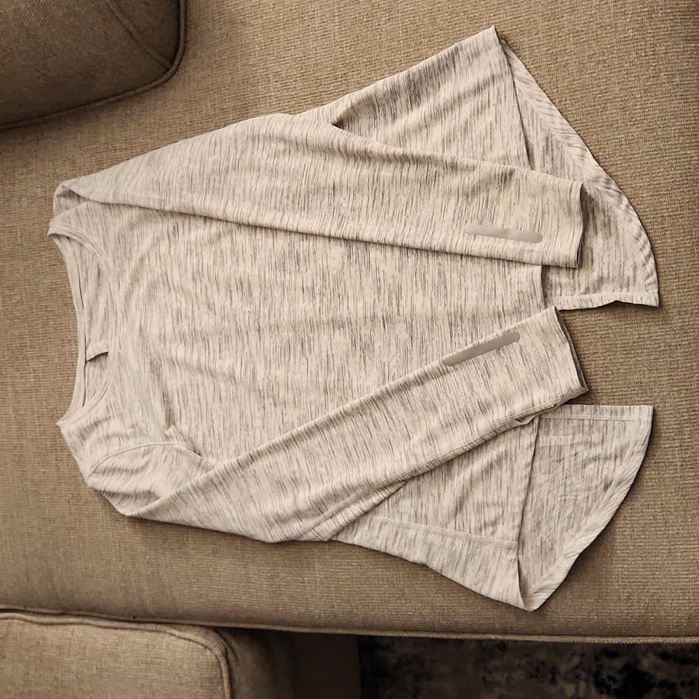 ZYIA Ash Split Back Long Sleeved T Medium